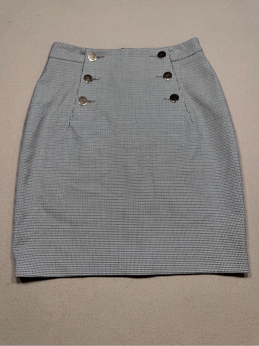 H&M Black & White Houndstooth Pencil Skirt with Double Button Detail